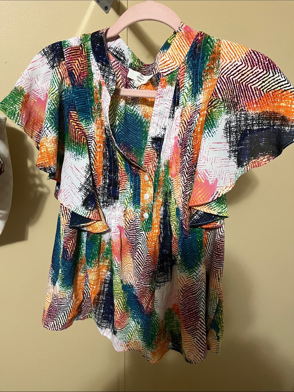 entro Multicolor Flutter-Sleeve Button Front Blouse